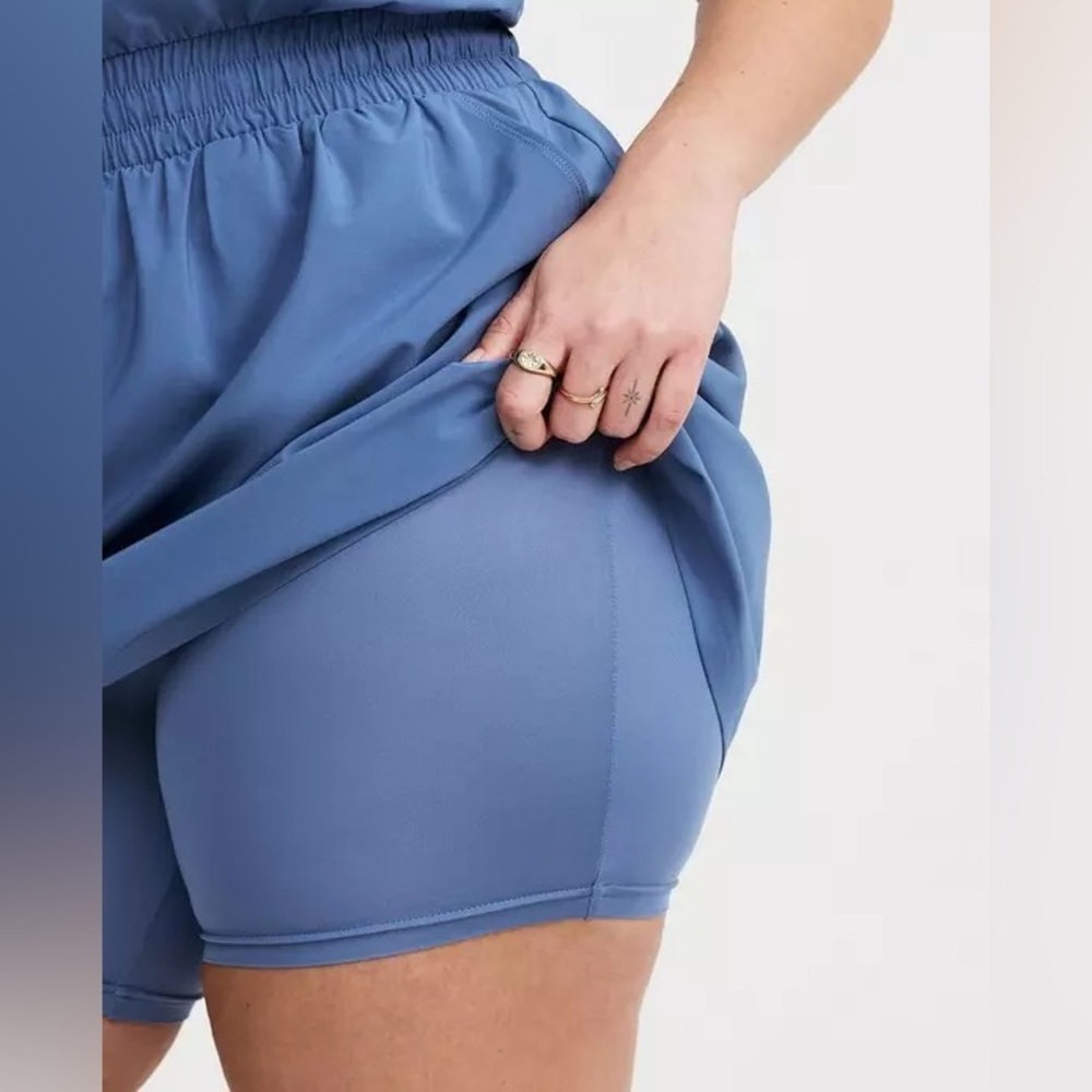 Torrid 1x Stretch Woven 2fer Active Dress - Picture 4 of 8